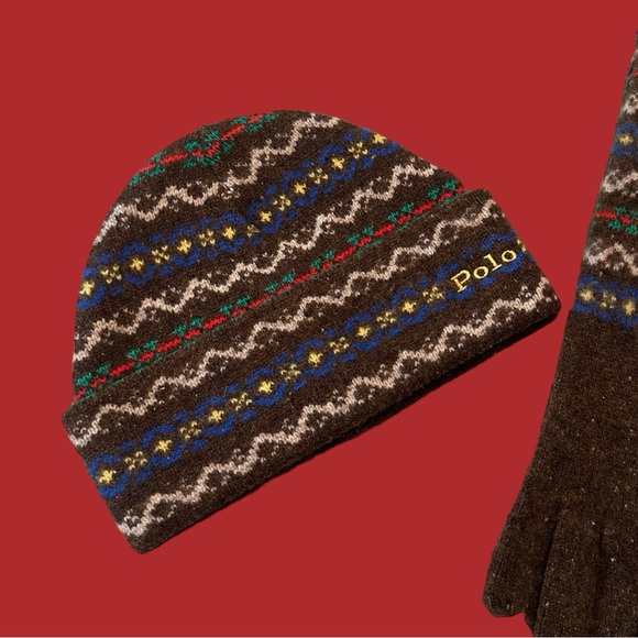 Ralph Lauren hat and gloves - Picture 3 of 3